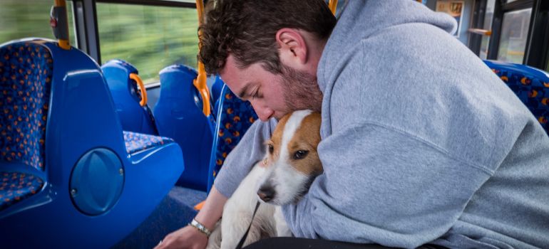 legge cani sui mezzi pubblici