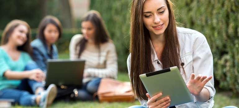 Contratto di affitto studenti universitari: detrazioni e recesso