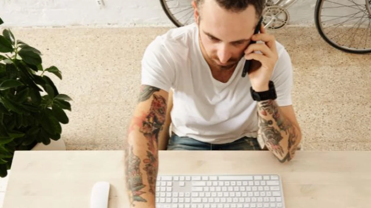 lavoro e tatuaggi legge