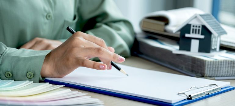 falsa dichiarazione di residenza