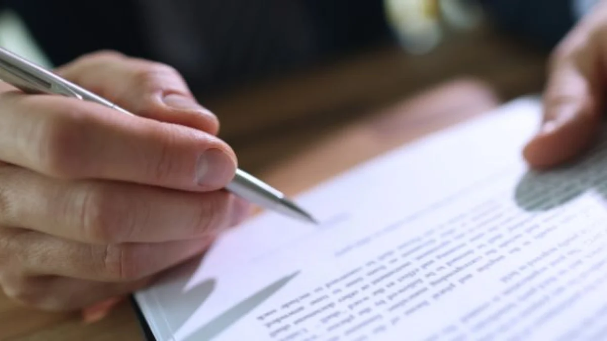 carichi pendenti posso perdere il lavoro