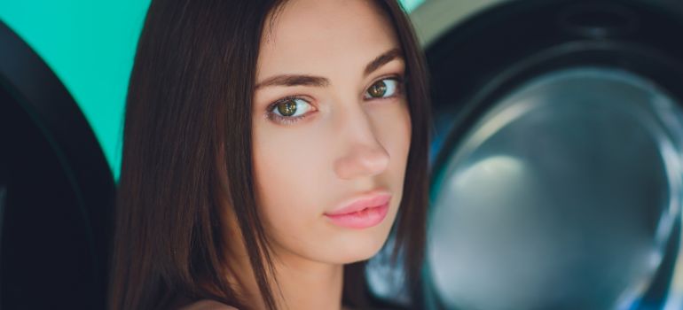 è legale esercitare la professione di camgirl in Italia?