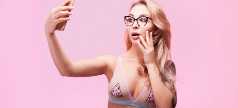 fare la camgirl è legale