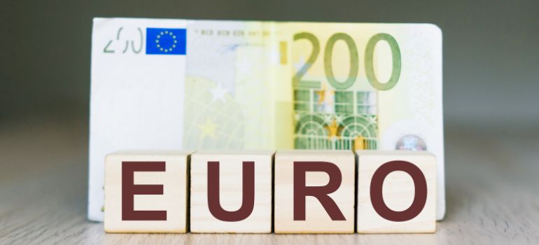 bonus 200 euro avvocati