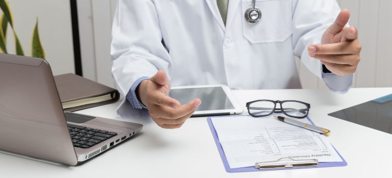come denunciare un medico