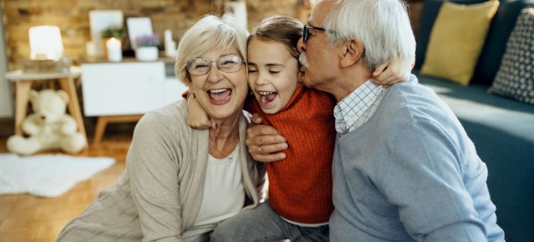 se il padre non paga gli alimenti