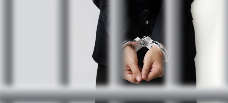 braccialetto elettronico e arresti domiciliari