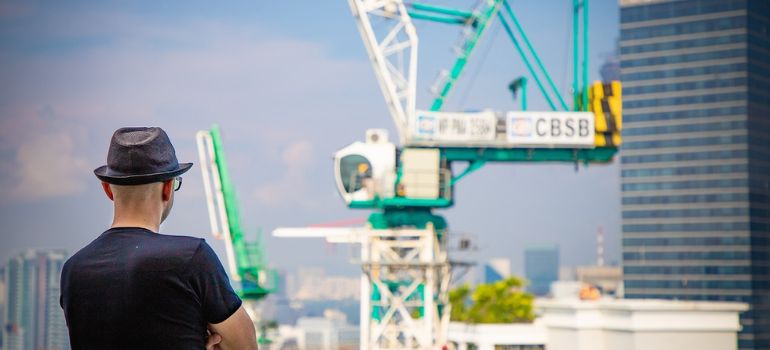 condono edilizio differenza con la sanatoria