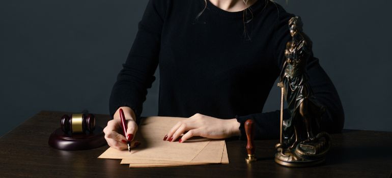 quanto guadagna un avvocato in italia