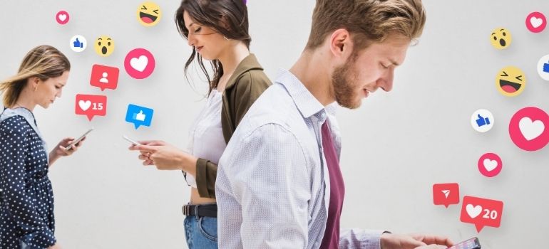 molestie via social network