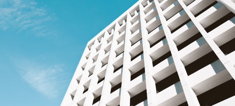 condominio minimo