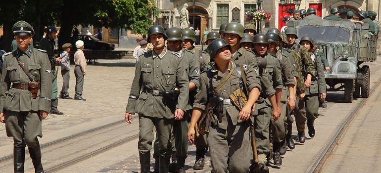 apologia del fascismo