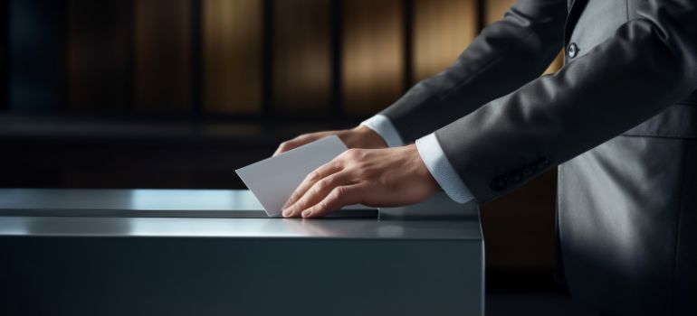perché non possono votare se ho il domicilio ma non la residenza?