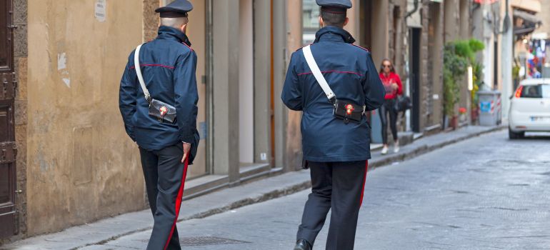 pena insulti polizia