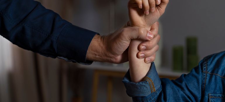allontanamento casa familiare come funziona