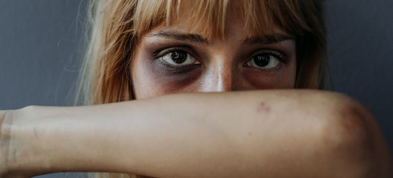decreto ordine di allontanamento casa familiare