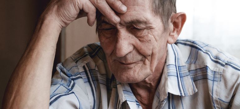 figlio tossicodipendente ordini di protezione