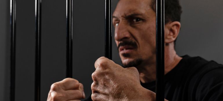 come si diventa poliziotto di polizia penitenziaria