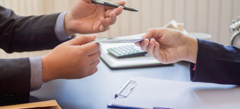 Come si estinguono i debiti del consumatore?