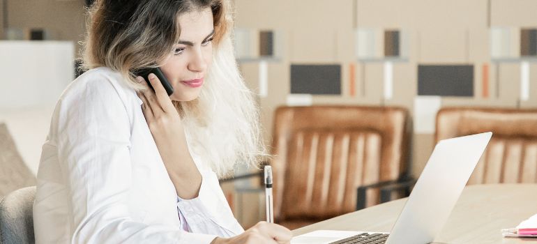 come trovare un avvocato esperto in relazioni familiari