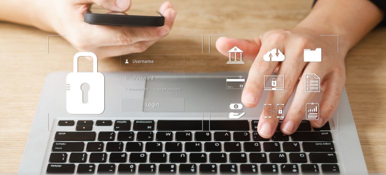 accesso abusivo a sistema informatico come viene disciplinato dalla legge