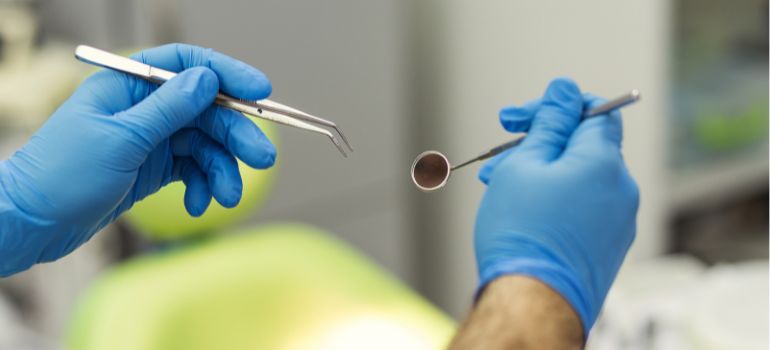 come fare richiesta di risarcimento danni dentista