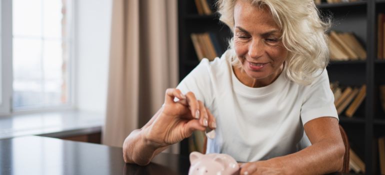pensione reversibilità coniuge divorziato assegno di mantenimento