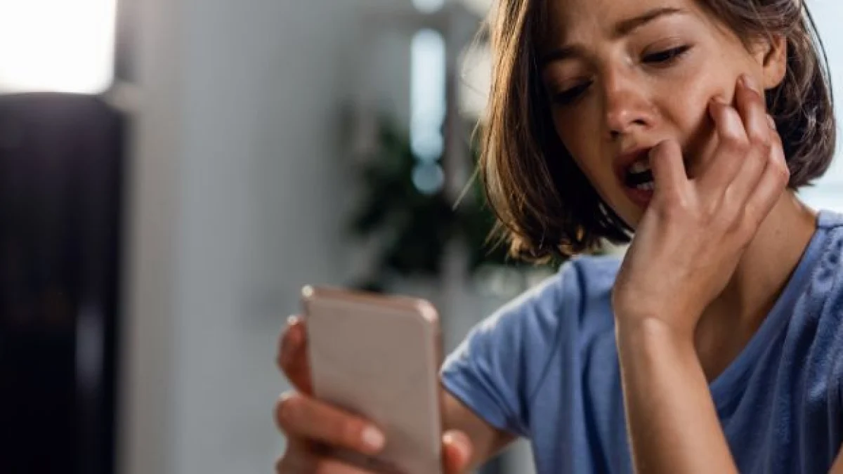 messaggi whatsapp reato molestie