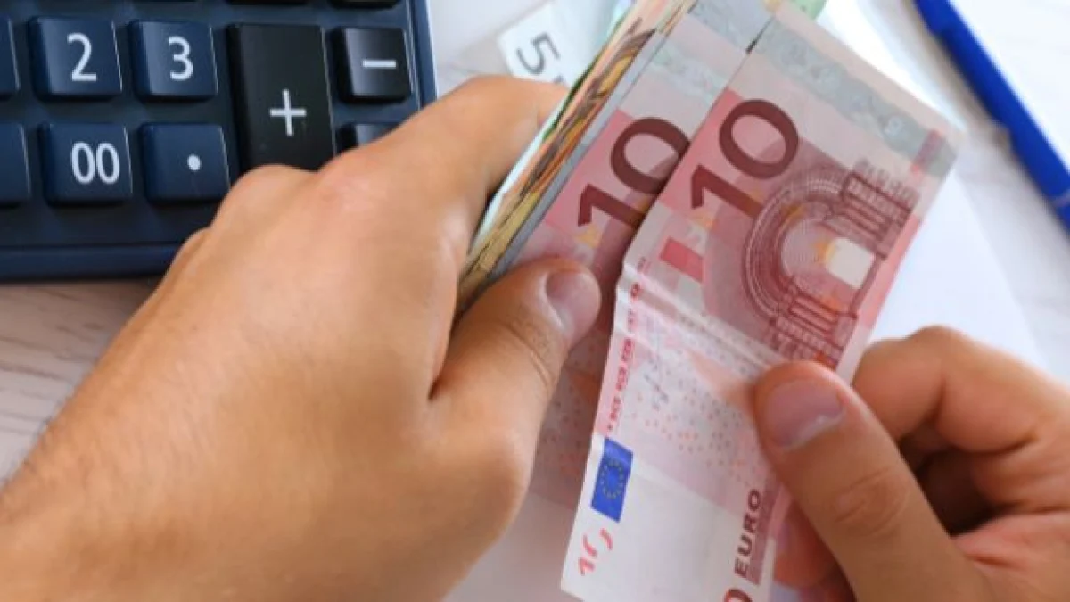 mantenimento coniuge senza reddito calcolo