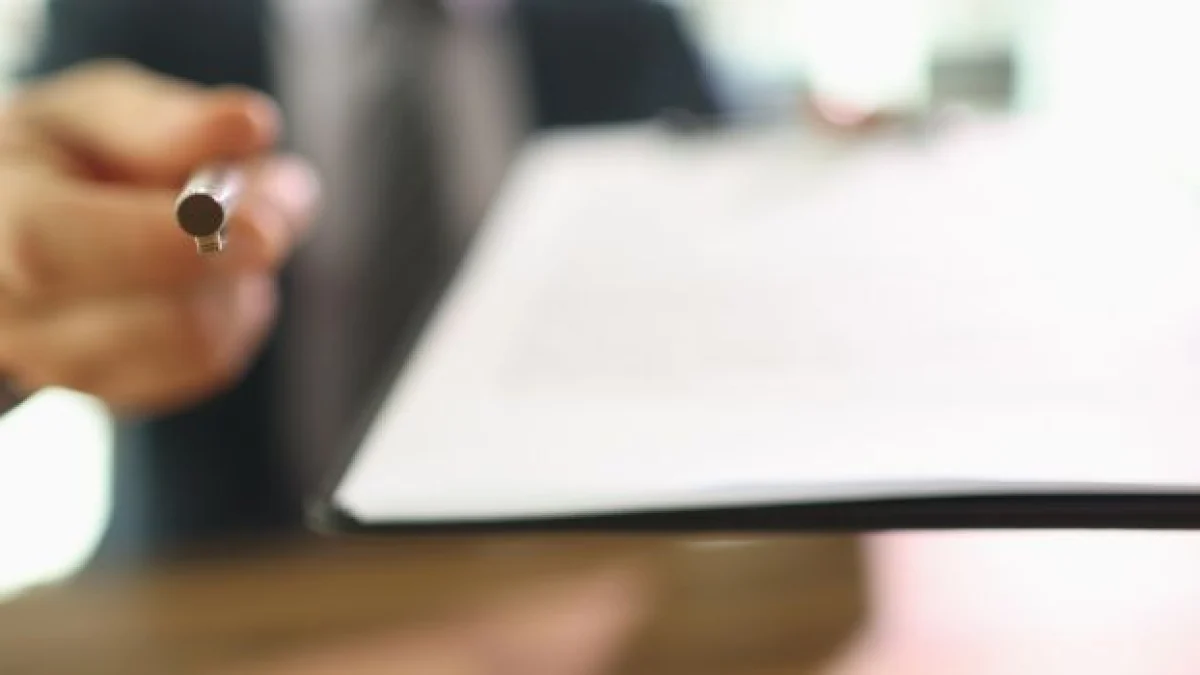 notifiche ufficiale giudiziario destinatario assente