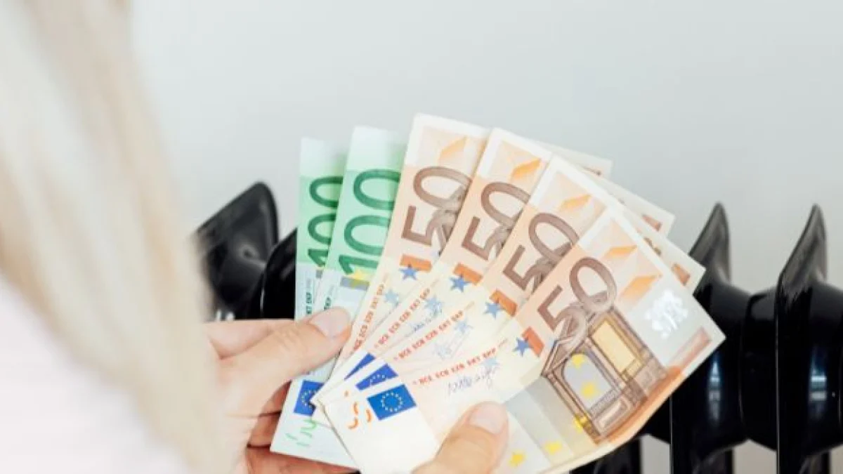 tenere i soldi in casa conviene