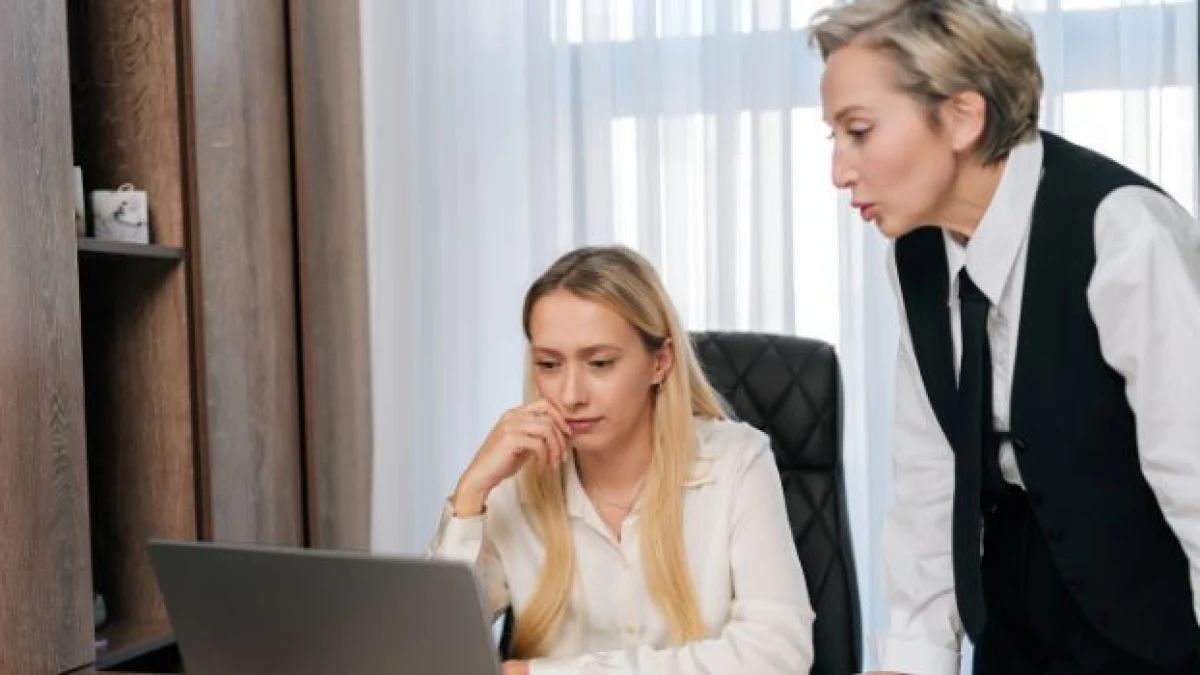 avvocato denunciato per stalking