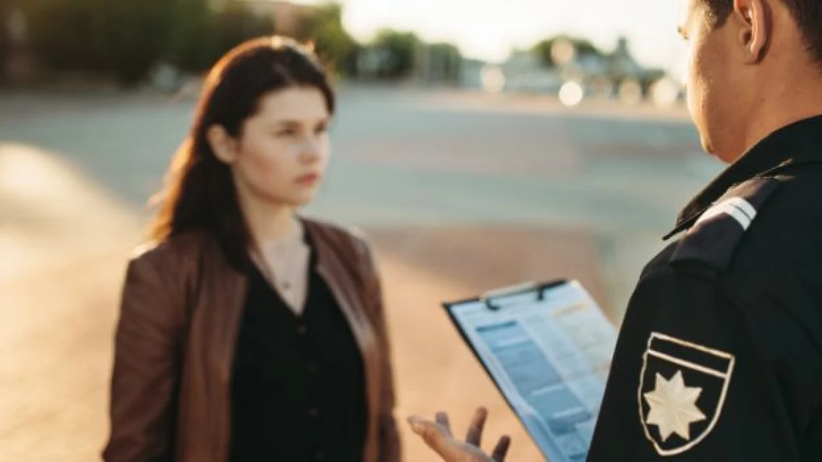 chi mi può chiedere i documenti in italia