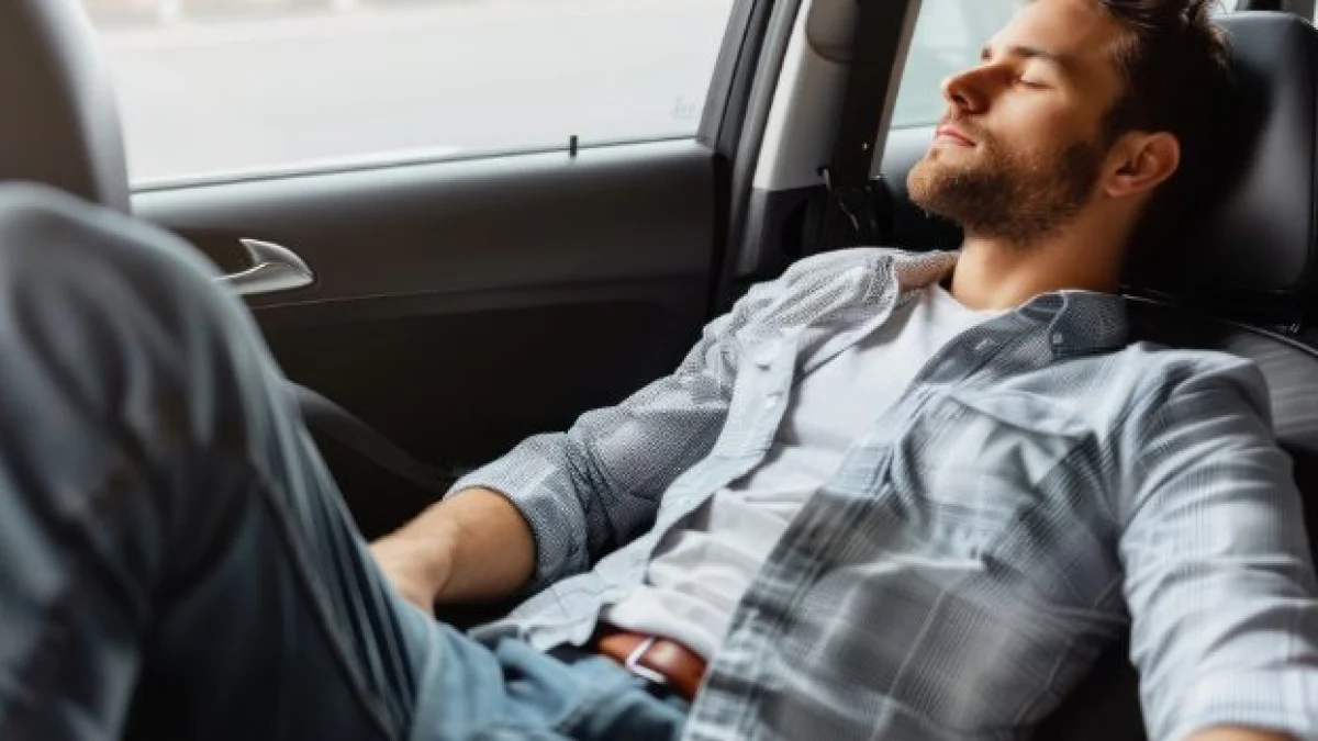 dormire in macchina cosa dice la legge