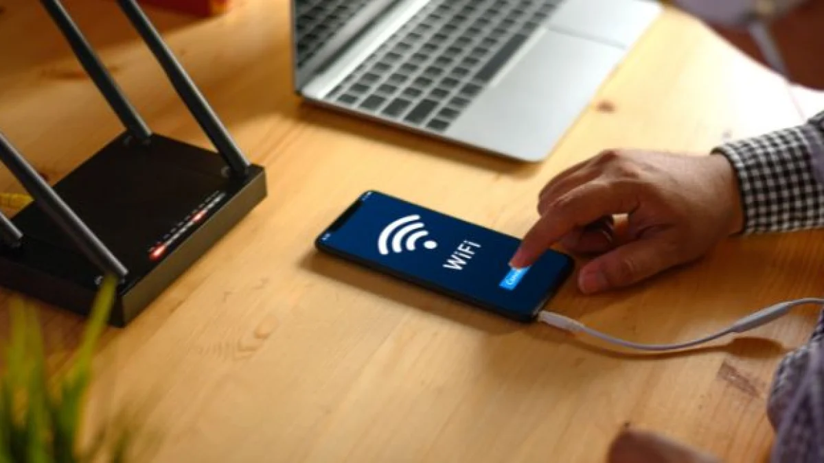 reato rubare wifi al vicino