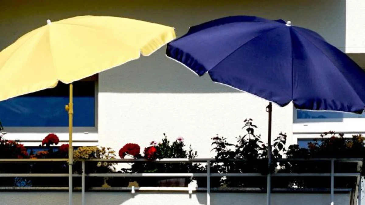 Ombrellone balcone condominio limiti