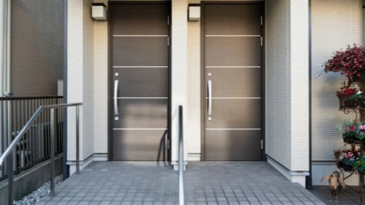 chi paga porta di condominio rotta